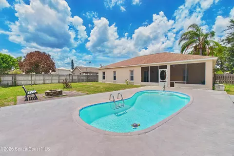 1510 Gardenton St NW, Palm Bay, FL 32907