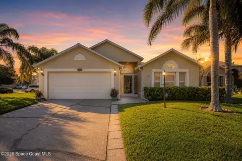 Exterior - 4670 Blackmore Ct, Melbourne, FL 32934 photo 4 of 4