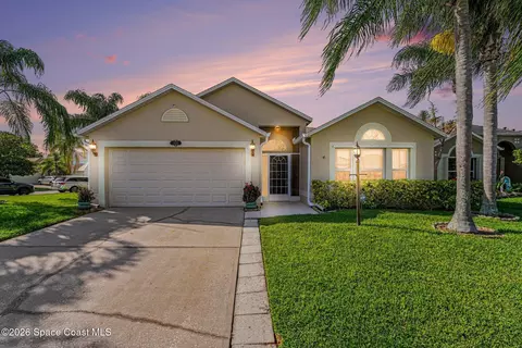 4670 Blackmore Ct, Melbourne, FL 32934