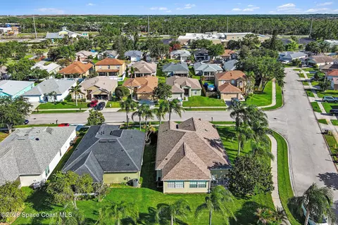 View/Area - 4670 Blackmore Ct, Melbourne, FL 32934 photo 4 of 10