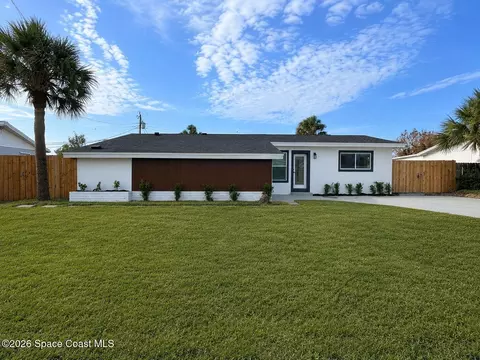 233 NE 1 St NE, Satellite Beach, FL 32937