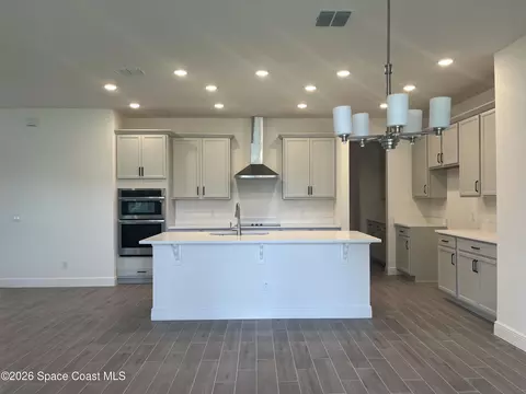 Kitchen - 1122 Killian Dr NE, Palm Bay, FL 32905 photo 1 of 2