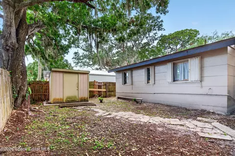 Exterior - 1707 Platt St, Melbourne, FL 32901 photo 7 of 9