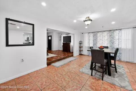 Dining - 1707 Platt St, Melbourne, FL 32901 photo 3 of 7