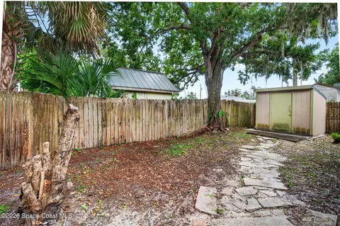 Exterior - 1707 Platt St, Melbourne, FL 32901 photo 6 of 9