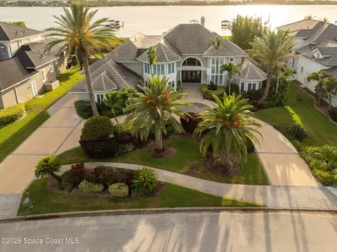 281 Lansing Island Dr, Satellite Beach, FL 32937