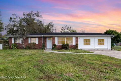 1745 Bryn Mawr Dr, Titusville, FL 32796