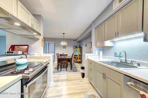225 S Tropical Trl #605, Merritt Island, FL 32952
