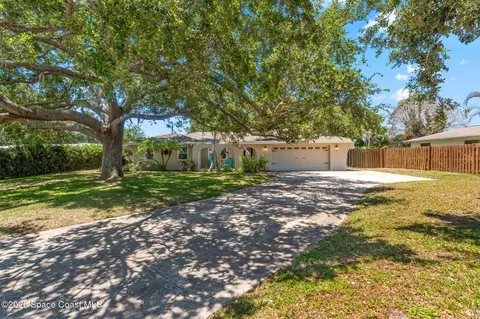 1245 Leslie Dr, Merritt Island, FL 32952