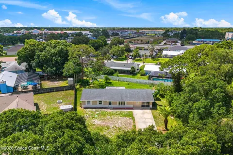 986 Jettie St NE, Palm Bay, FL 32907