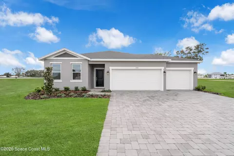 1012 Banff Dr NE, Palm Bay, FL 32905