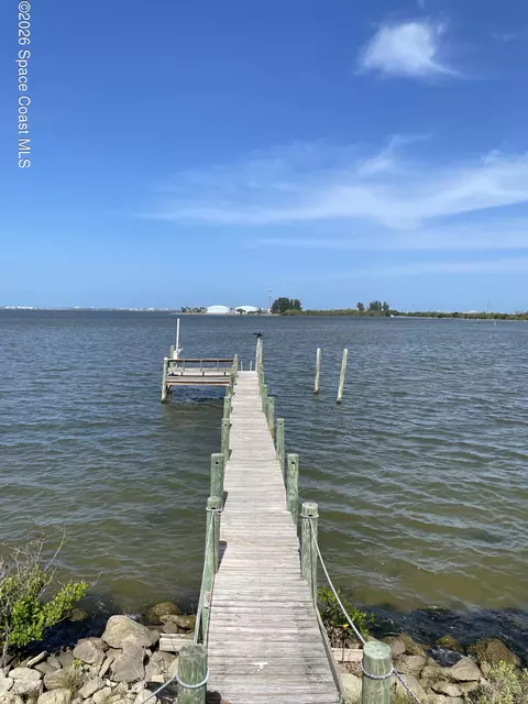 200 Milford Point Dr, Merritt Island, FL 32952