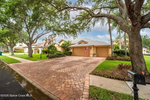 370 Normandy Dr, Indialantic, FL 32903