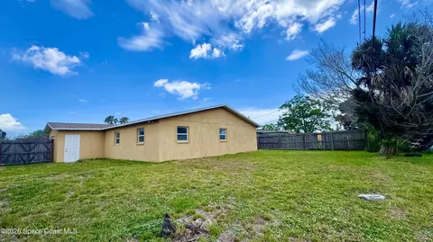 Exterior - 815 Juniper Ln, Melbourne, FL 32901 photo 2 of 2