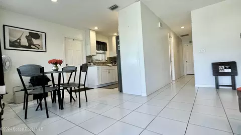 Entry Way - 815 Juniper Ln, Melbourne, FL 32901 photo 1 of 1