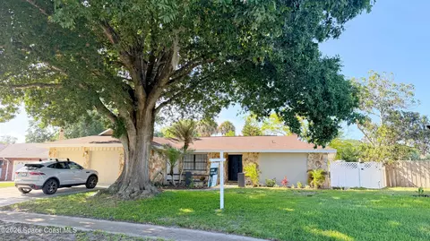 4205 Grovewood Ln, Titusville, FL 32780