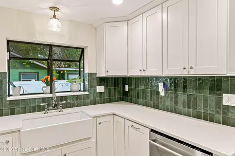 Kitchen - 44 Littlejohn Ln, Rockledge, FL 32955 photo 3 of 5