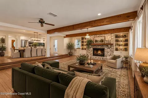Living - 44 Littlejohn Ln, Rockledge, FL 32955 photo 3 of 10