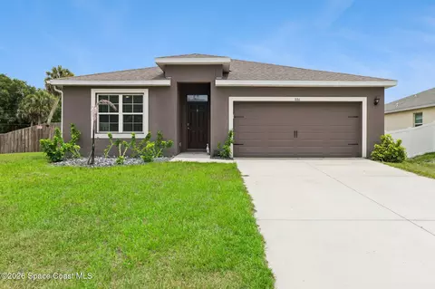 886 Pyracantha St NW, Palm Bay, FL 32907