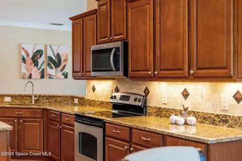 Kitchen - 3408 Ahern Pl, Melbourne, FL 32940 photo 6 of 6