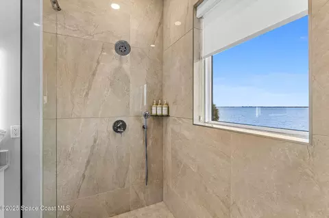 Bath - 1807 1809 Riverview Dr, Melbourne, FL 32901 photo 1 of 3