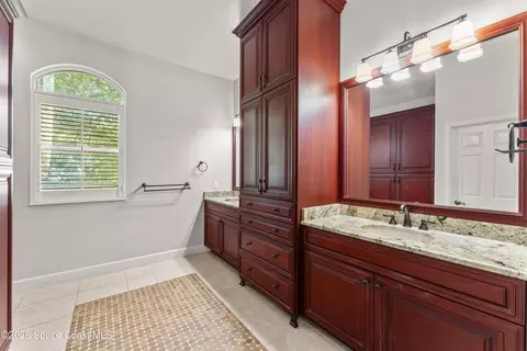Bath - 340 Baytree Dr, Melbourne, FL 32940 photo 2 of 4
