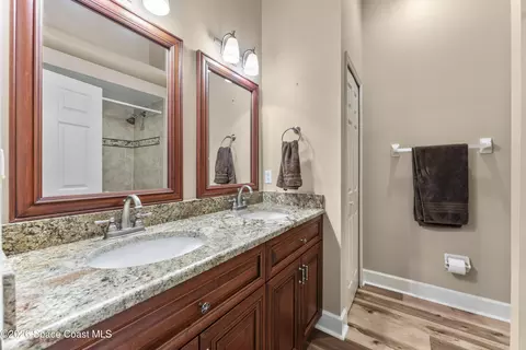 Bath - 340 Baytree Dr, Melbourne, FL 32940 photo 4 of 4