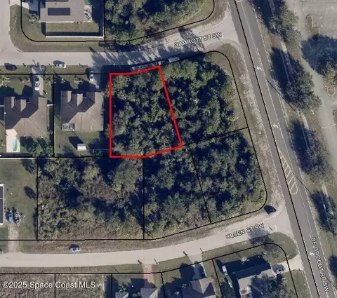 318 Gamrott St SW, Palm Bay, FL 32908