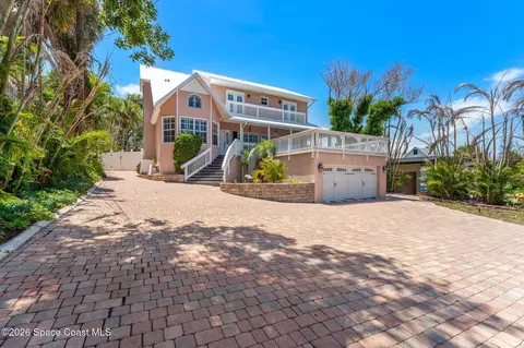 2705 N Indian River Dr, Cocoa, FL 32922