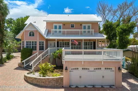 2705 N Indian River Dr, Cocoa, FL 32922