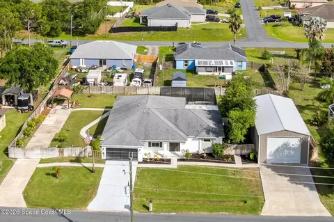 2943 Toulon Rd SE, Palm Bay, FL 32909