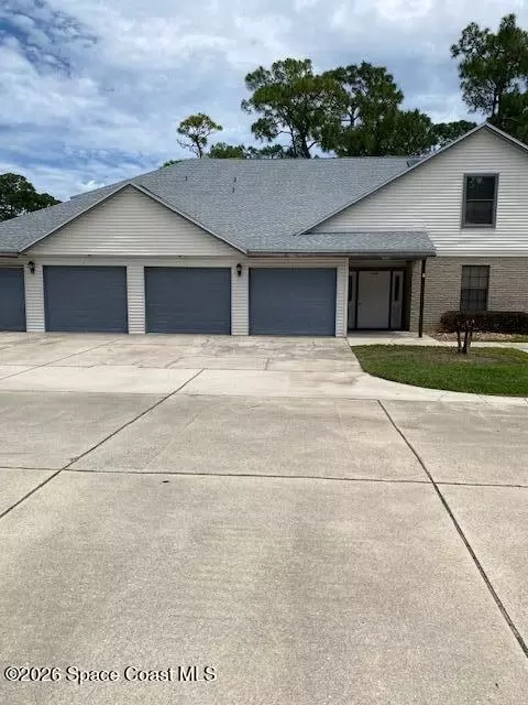 9045 S York Ln S #15E, West Melbourne, FL 32904