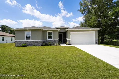 360 Warwick St SE, Palm Bay, FL 32909