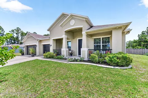 453 Danis Rd SW, Palm Bay, FL 32908