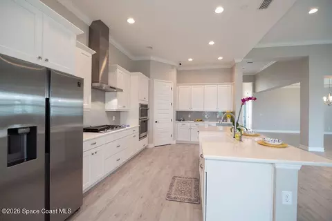 Kitchen - 8289 Stonecrest Dr, Melbourne, FL 32940 photo 2 of 4