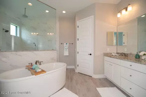 Bath - 8289 Stonecrest Dr, Melbourne, FL 32940 photo 1 of 6