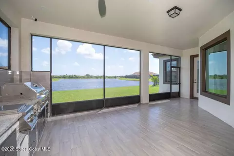 Exterior - 8289 Stonecrest Dr, Melbourne, FL 32940 photo 4 of 6