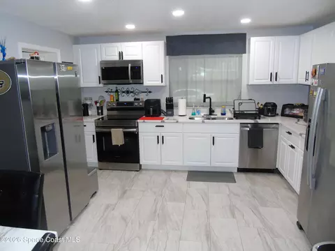 Kitchen - 1708 Golfview Dr, Rockledge, FL 32955 photo 2 of 3