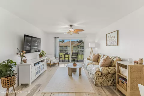1850 Charlesmont Dr #119, Indialantic, FL 32903