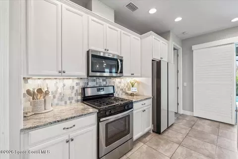 Kitchen - 2791 Casterton Dr, Melbourne, FL 32940 photo 3 of 3