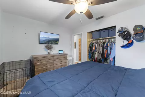 Bedroom - 2361 Pawnee Dr, Melbourne, FL 32935 photo 2 of 5