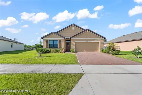 6485 Topaz Dr, Grant, FL 32949