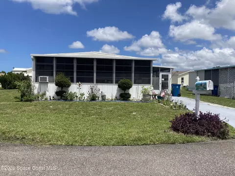 1056 Wood Ct NE, Palm Bay, FL 32907