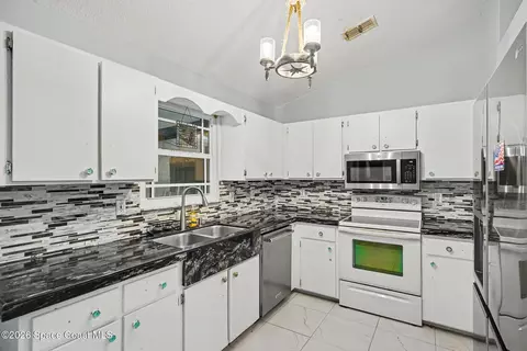 Kitchen - 6560 Dock Ave, Cocoa, FL 32927 photo 1 of 1