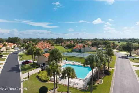 View/Area - 718 Pine Island Dr, Melbourne, FL 32940 photo 4 of 7