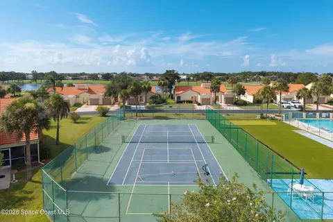 View/Area - 718 Pine Island Dr, Melbourne, FL 32940 photo 2 of 7