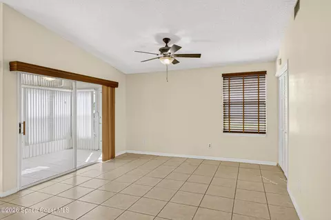 Living - 718 Pine Island Dr, Melbourne, FL 32940 photo 5 of 7