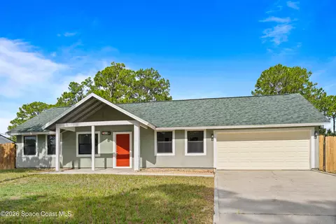 428 Santo Domingo Ave SW, Palm Bay, FL 32908