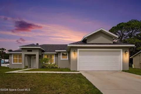 333 Krassner Dr NW, Palm Bay, FL 32907