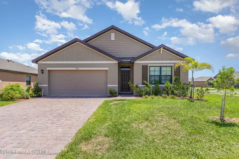 6714 Topaz Dr, Grant-valkaria, FL 32949